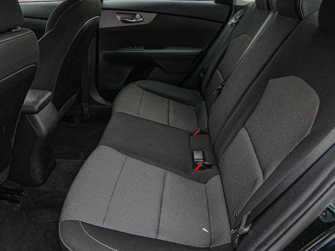 Certified 2024 Kia Forte LXS image 28