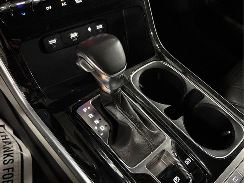 Certified 2024 Kia Carnival SX Prestige image 36