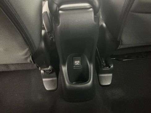 Used 2019 Honda HR-V LX image 33