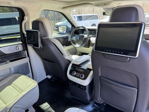 Used 2020 Lincoln Navigator L Black Label w/ Cargo Convenience Package image 12
