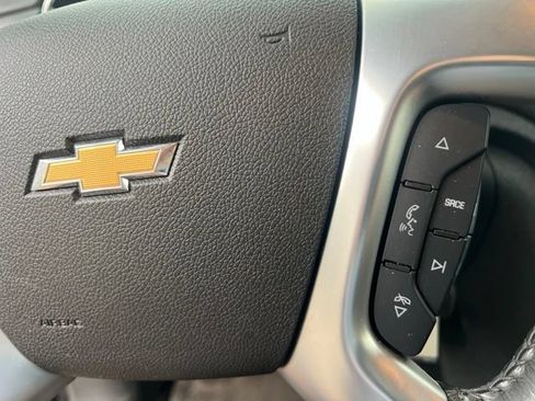 Used 2017 Chevrolet Traverse LT w/ Style and Technology Package FWD image 25