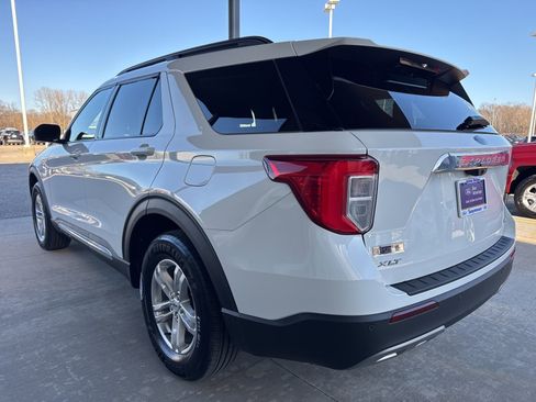 Certified 2023 Ford Explorer XLT w/ Equipment Group 202A image 5