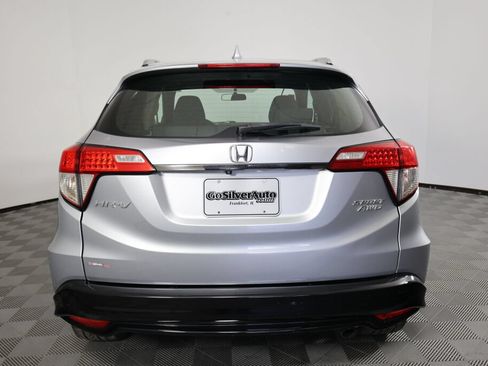 Used 2019 Honda HR-V Sport image 3