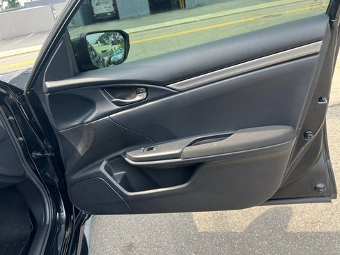 Used 2019 Honda Civic Sport image 30