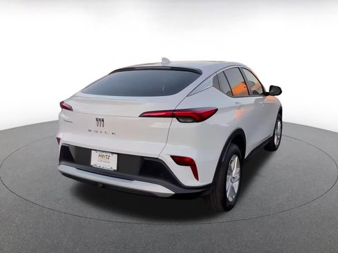 Used 2025 Buick Envista Preferred image 13