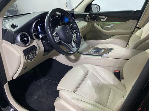 Used 2022 Mercedes-Benz GLC 300 4MATIC image 21