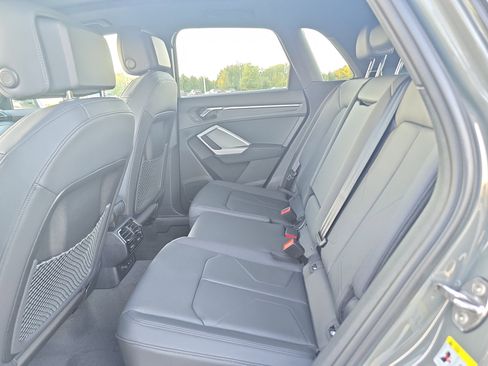 New 2025 Audi Q3 2.0T Premium image 14