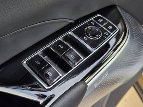 Certified 2025 Cadillac Lyriq Luxury image 27