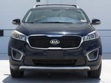 Used 2017 Kia Sorento LX image 4