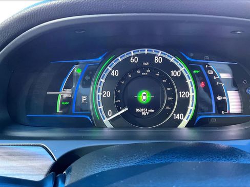 Used 2017 Honda Accord Hybrid Sedan image 26