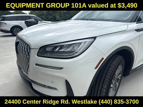 Used 2025 Lincoln Corsair AWD w/ Equipment Group 101A image 3