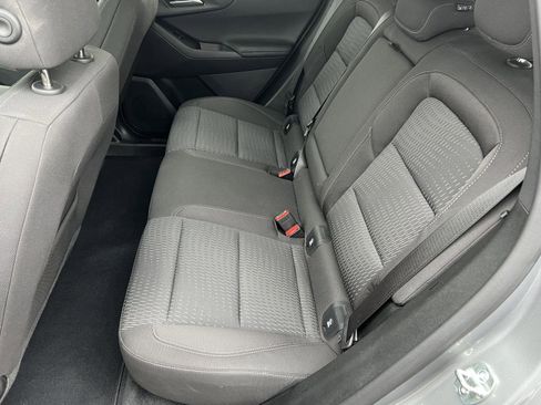 Used 2025 Chevrolet Equinox LT image 28