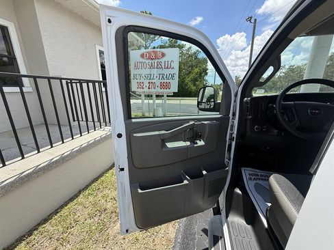 Used 2025 GMC Savana 2500 w/ Driver Convenience Package RWD image 11