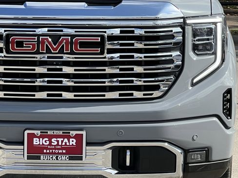 Used 2024 GMC Sierra 1500 Denali Ultimate image 7
