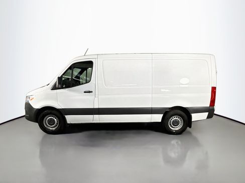 Used 2022 Mercedes-Benz Sprinter 1500 image 6