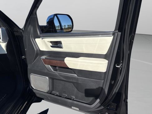 Used 2023 Toyota Sequoia Capstone image 42