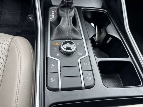 Used 2022 Kia Sorento S w/ Panoramic Sunroof Package image 32