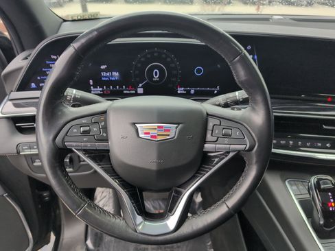 Used 2022 Cadillac Escalade ESV Sport w/ Touring Package image 15