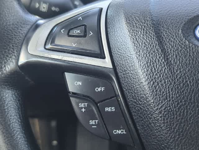 Used 2020 Ford Fusion SE FWD image 21