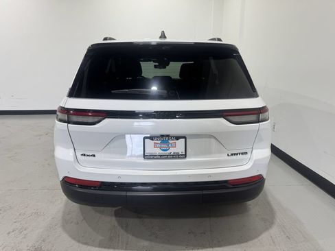 Used 2024 Jeep Grand Cherokee Limited w/ Luxury Tech Group II AWD/4WD image 23
