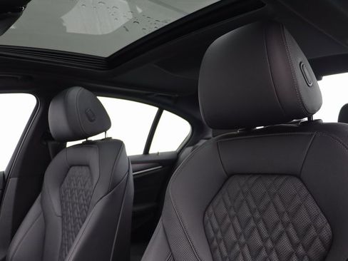 Certified 2023 BMW 530i xDrive w/ Convenience Package image 13