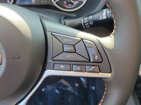 New 2025 Nissan Sentra SR image 25