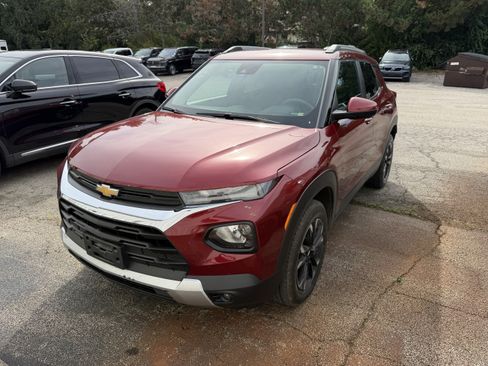 Used 2022 Chevrolet TrailBlazer LT AWD/4WD image 4