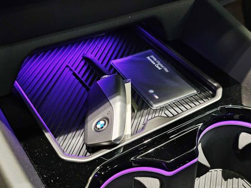 New 2027 BMW 550e xDrive w/ Executive Package AWD/4WD image 32