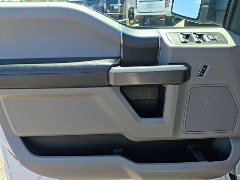 Used 2018 Ford F150 XLT AWD/4WD image 14