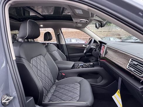 New 2026 Volkswagen Atlas SEL Premium R-Line AWD/4WD image 7