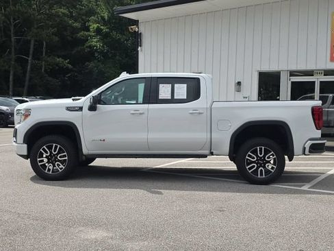 Used 2022 GMC Sierra 1500 AT4 w/ AT4 Premium Package AWD/4WD image 2