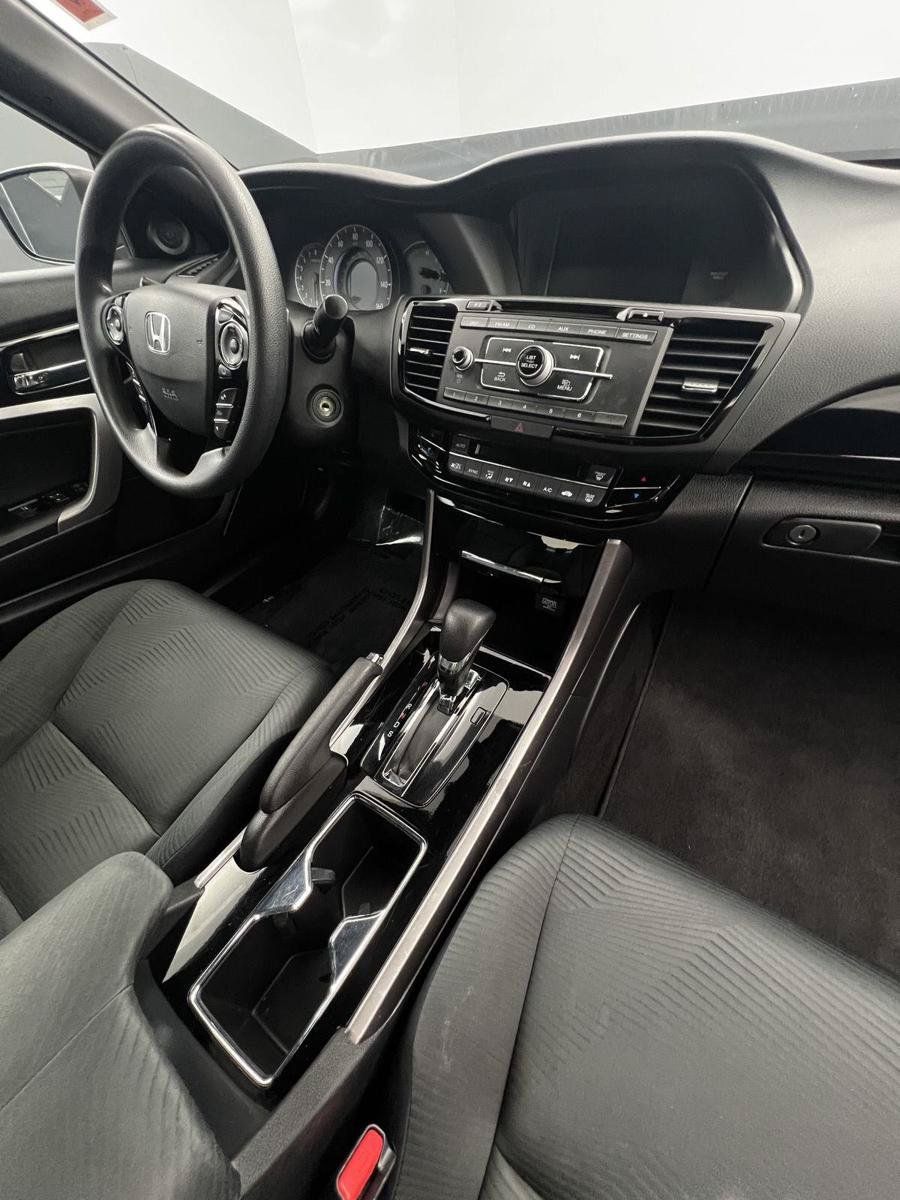 Used 2016 Honda Accord LX-S image 19