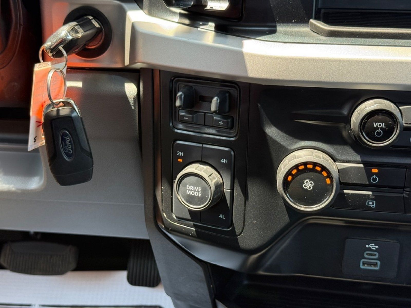 Used 2023 Ford F450 XL AWD/4WD image 15