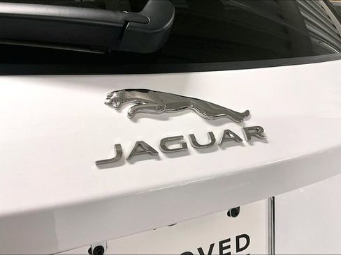 Certified 2024 Jaguar F-PACE R-Dynamic S image 32