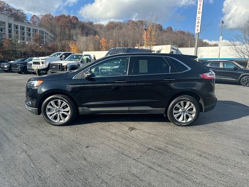 Used 2022 Ford Edge Titanium image 2