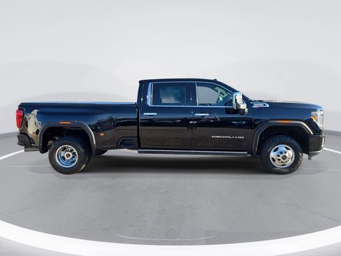 Used 2022 GMC Sierra 3500 Denali image 4