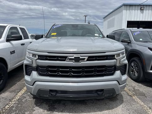 Used 2024 Chevrolet Silverado 1500 RST w/ Z71 Off-Road Package AWD/4WD image 2