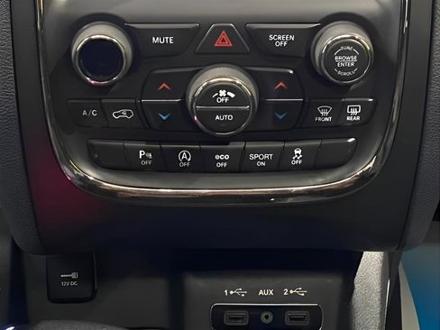 Used 2018 Dodge Durango GT w/ Premium Group AWD/4WD image 23