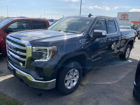Used 2021 GMC Sierra 1500 SLE image 4