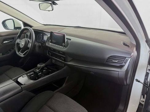 Certified 2023 Nissan Rogue SV FWD image 26
