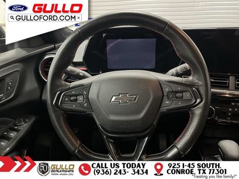 Used 2024 Chevrolet Trax RS w/ Sunroof Package FWD image 12