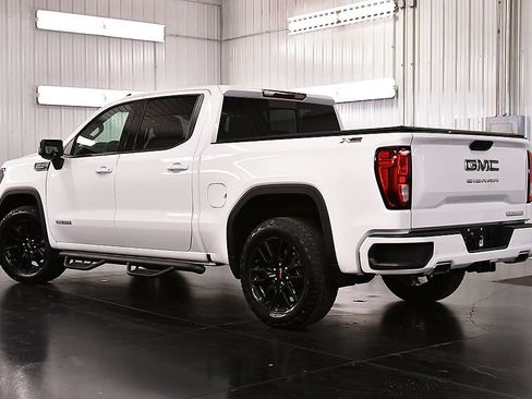 Used 2024 GMC Sierra 1500 Elevation w/ Elevation Premium Package AWD/4WD image 5
