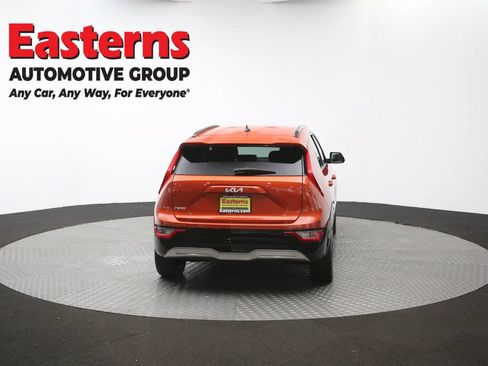 Used 2023 Kia Niro Wind w/ Wind Preserve Package FWD image 35
