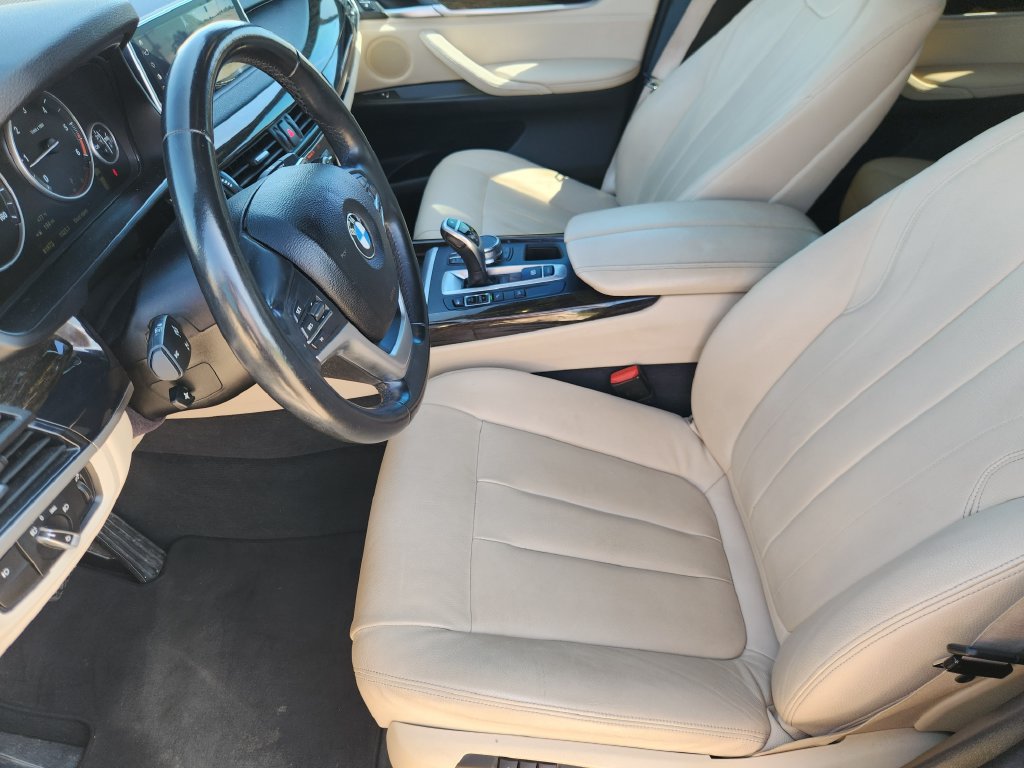 Used 2018 BMW X5 xDrive35d w/ Premium Package AWD/4WD image 13