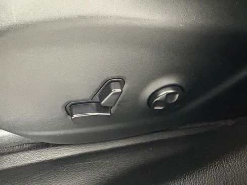 Used 2018 Jeep Cherokee Limited w/ Luxury Group image 15