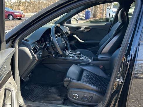 Used 2018 Audi S4 Prestige w/ Prestige Package image 12