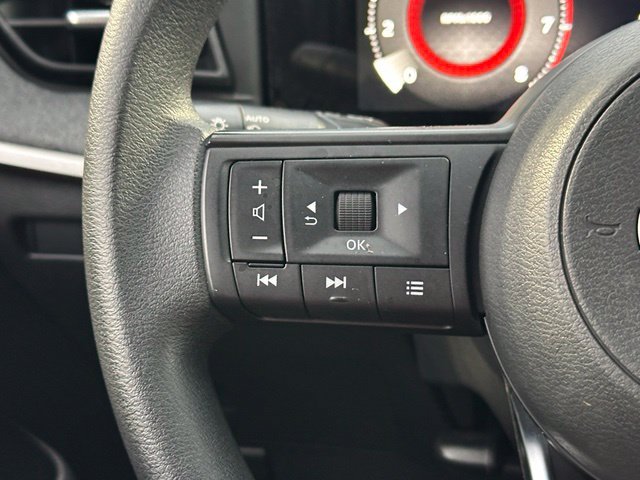 Certified 2025 Nissan Kicks SV w/ Interior Electronics Package AWD/4WD image 39