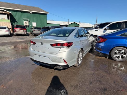 Used 2018 Hyundai Sonata SE image 2