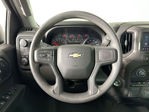 Used 2024 Chevrolet Silverado 1500 Custom image 15
