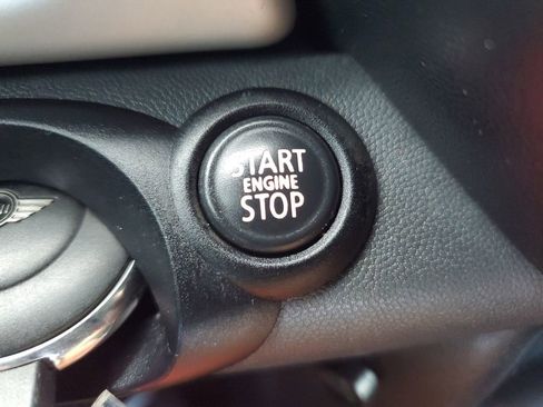 Used 2011 MINI Cooper Convertible FWD image 22